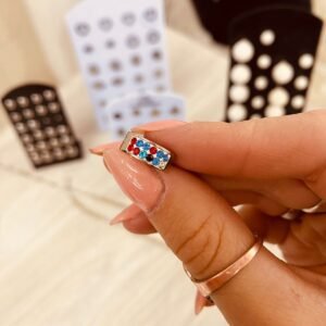 ARGOLLAS CUBANAS CON DOS FILAS DE STRASS DE COLORES